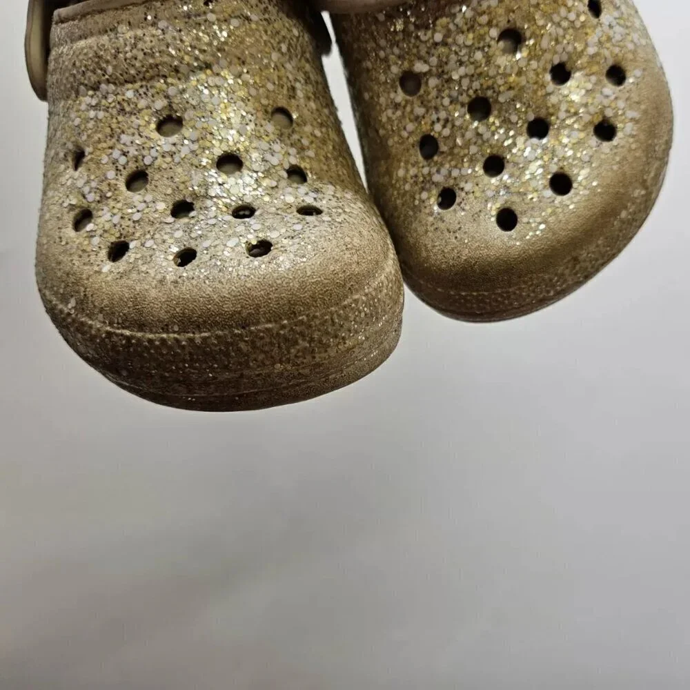 Crocs Glittery Gols Sherpa Lining Crocs Toddler Size 8 C